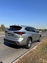 Toyota Highlander, 2023г., полный привод, автомат