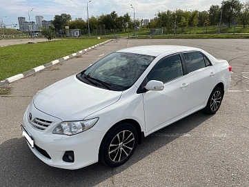 Toyota Corolla, 2012г, передний привод, автомат