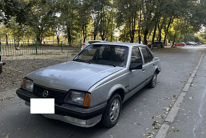 Opel Ascona, 1982г, передний привод, автомат