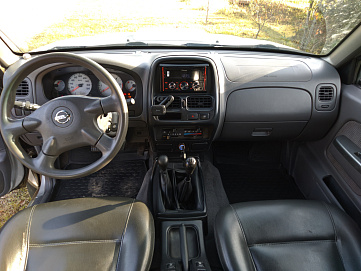 Nissan NP300, 2012г, полный привод, механика