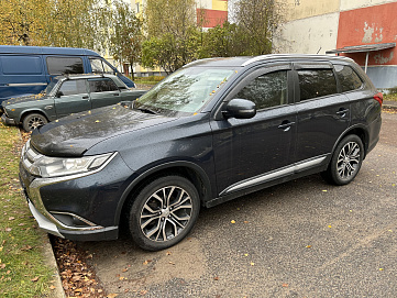 Mitsubishi Outlander, 2016г, полный привод, вариатор