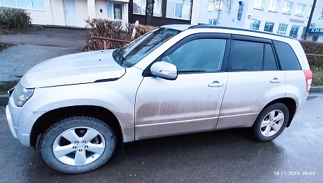 Suzuki Grand Vitara, 2010г, полный привод, автомат