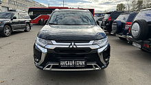 Mitsubishi Outlander, 2022г., передний привод, вариатор