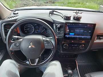 Mitsubishi Outlander, 2017г, полный привод, вариатор