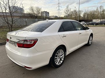 Toyota Camry, 2015г, передний привод, автомат