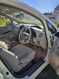 Nissan Leaf, 2010г, передний привод, автомат