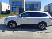 Mitsubishi Outlander, 2015г., полный привод, вариатор