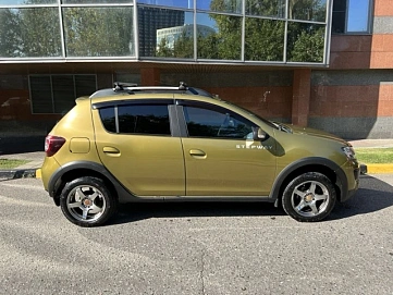 Renault Sandero, 2015г, передний привод, робот