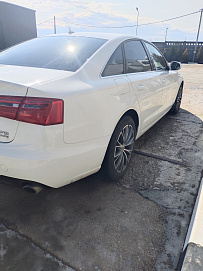 Audi A6, 2014г, передний привод, вариатор