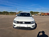 Volkswagen Tiguan, 2018г., передний привод, робот