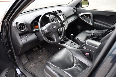 Toyota RAV4, 2011г, полный привод, автомат