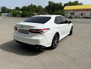 Toyota Camry, 2022г, передний привод, автомат