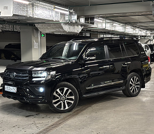 Toyota Land Cruiser, 2019г, полный привод, автомат