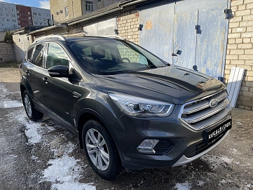 Ford Kuga, 2018г, полный привод, автомат