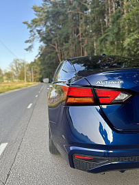 Nissan Altima, 2019г, передний привод, вариатор