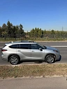 Toyota Highlander, 2023г., полный привод, автомат