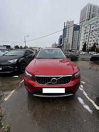 Volvo XC40, 2021г, полный привод, автомат