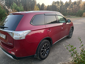 Mitsubishi Outlander, 2014г, полный привод, вариатор