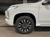 Mitsubishi Montero Sport, г., полный привод, автомат