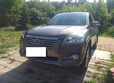 Toyota RAV4, 2012г, полный привод, механика