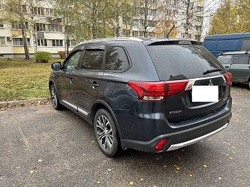 Mitsubishi Outlander, 2016г, полный привод, вариатор