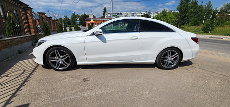 Mercedes-Benz E-Класс, 2015г, задний привод, автомат