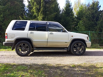 Isuzu Bighorn, 1998г, полный привод, автомат