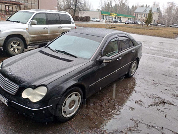 Mercedes-Benz C-Класс, 2001г, задний привод, механика