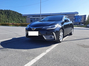 Toyota Corolla, 2017г, передний привод, вариатор