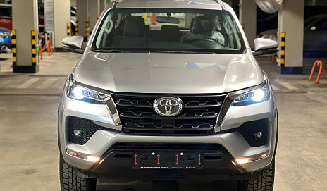 Toyota Fortuner II рестайлинг