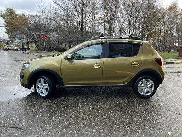 Renault Sandero, 2015г, передний привод, робот