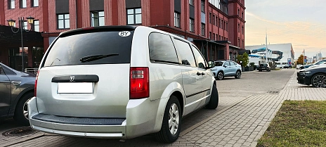 Dodge Caravan, 2008г, передний привод, автомат