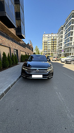 Volkswagen Touareg, 2020г, полный привод, автомат